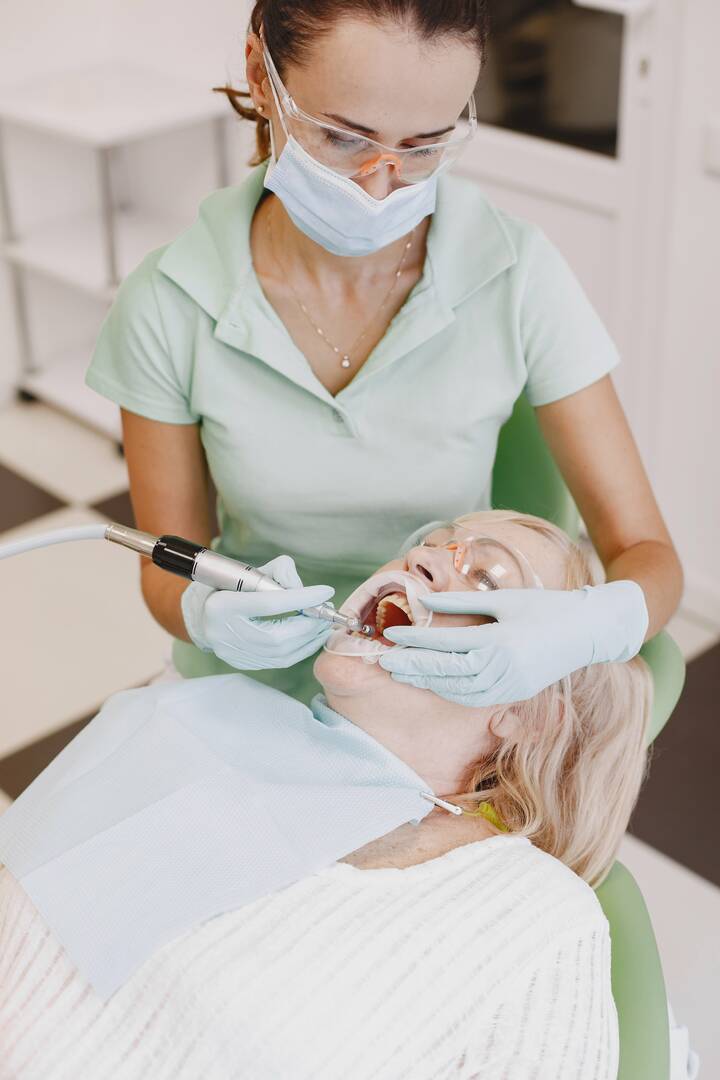 Dentist Services Clinton MS